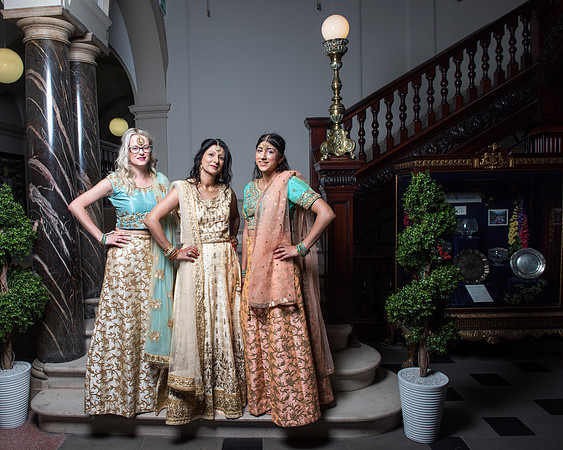 Guildhal wedding. Indian wedding. Bath wedding photographer.