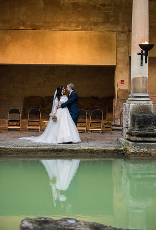 68.Susie & Jeremy wedding pictures. The Roman Baths. Beata Cosgrove Photography
