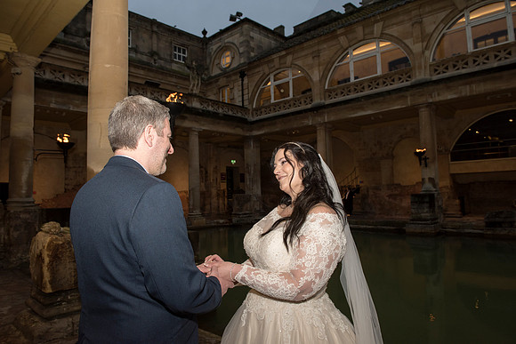 24.Susie & Jeremy wedding pictures. The Roman Baths. Beata Cosgrove Photography