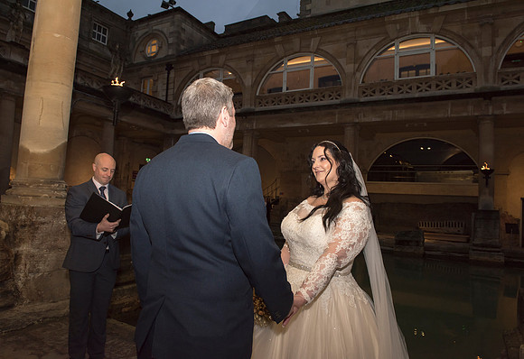 20.Susie & Jeremy wedding pictures. The Roman Baths. Beata Cosgrove Photography