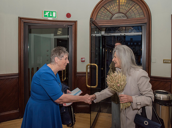8.Susie & Jeremy wedding pictures. The Roman Baths. Beata Cosgrove Photography