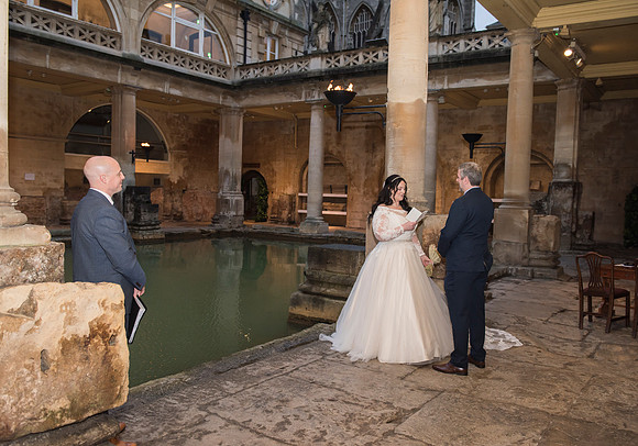 27.Susie & Jeremy wedding pictures. The Roman Baths. Beata Cosgrove Photography