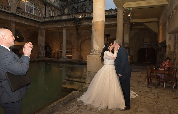 28.Susie & Jeremy wedding pictures. The Roman Baths. Beata Cosgrove Photography