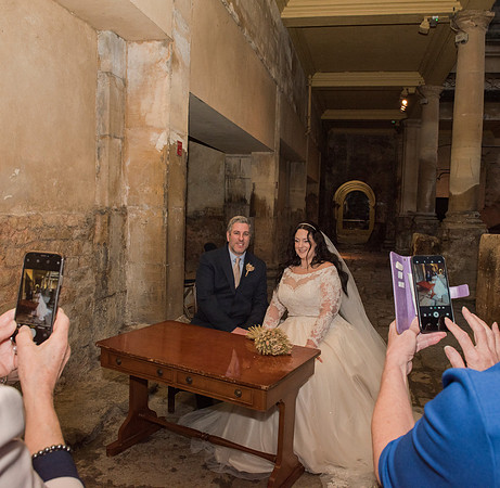 29.Susie & Jeremy wedding pictures. The Roman Baths. Beata Cosgrove Photography