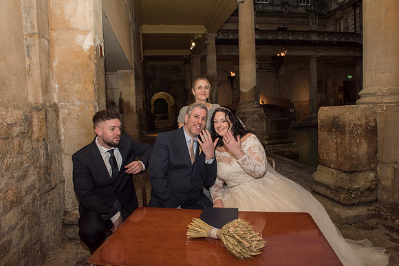 31.Susie & Jeremy wedding pictures. The Roman Baths. Beata Cosgrove Photography
