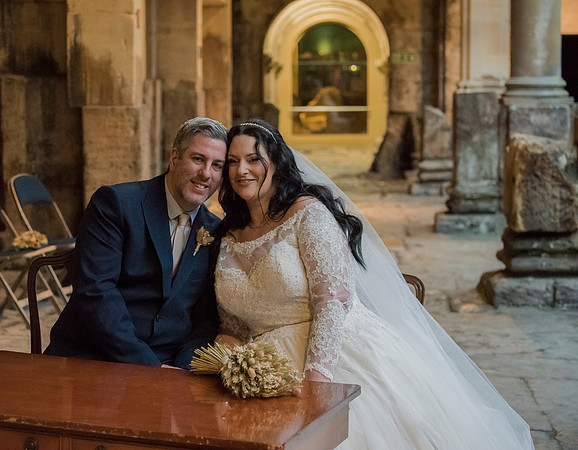 38.Susie & Jeremy wedding pictures. The Roman Baths. Beata Cosgrove Photography
