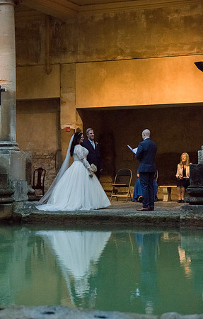 45.Susie & Jeremy wedding pictures. The Roman Baths. Beata Cosgrove Photography