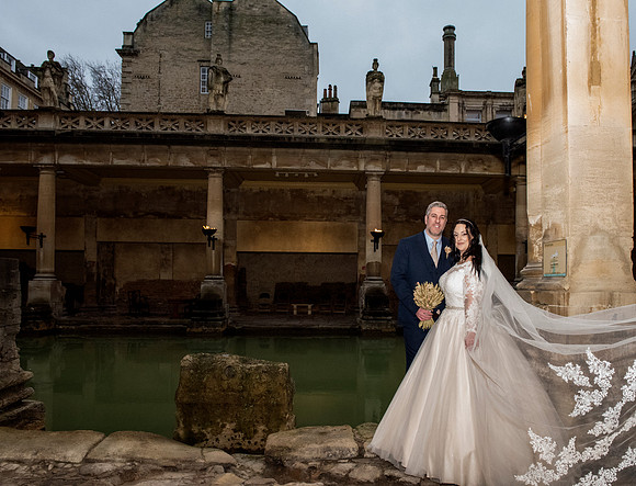 49.Susie & Jeremy wedding pictures. The Roman Baths. Beata Cosgrove Photography