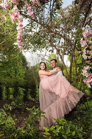 Botanical Gardens. Engagement pictures. Bath based wedding photographer.Beata Cosgrove Photography