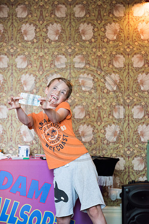 16.Magician birthday party. Beata Cosgrove Photography