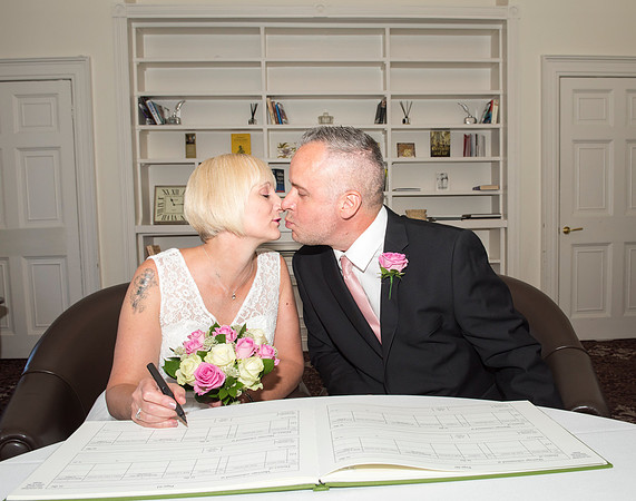 10.Wedding in Bath. Bailbrook House Hotel. Summer. Bath photographer. Beata Cosgrove Photography.