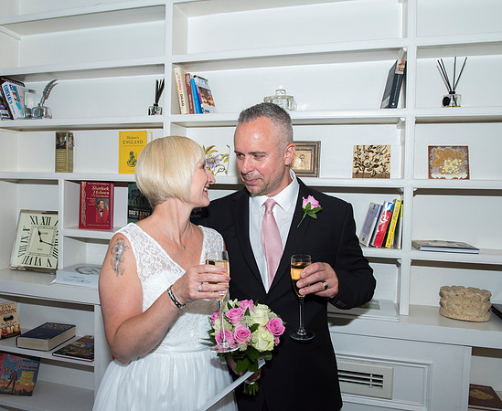 12.Wedding in Bath. Bailbrook House Hotel. Summer. Bath photographer. Beata Cosgrove Photography.