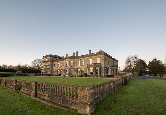 Hartham. Event & wedding venue. Beata Cosgrove Photography