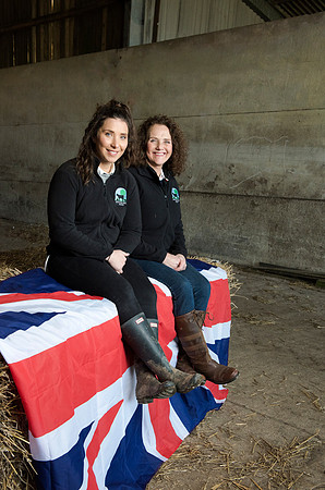 15.Ladies in Beef. Beata Cosgrove Photography