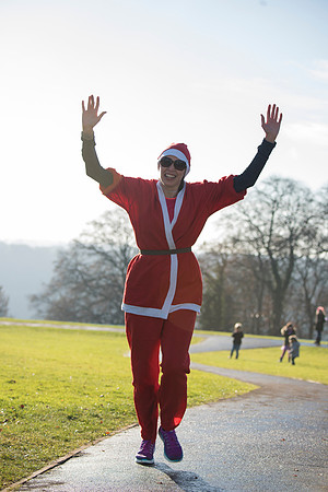 16.Dorothy House’s Charity Santa and Fairy run.Event.Bath. Beata Cosgrove Photography.4.12.2016