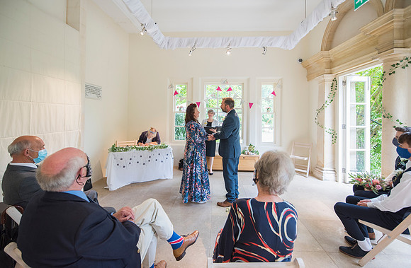 Summer wedding. Temple of Minerva & Botanical Gardens.Beata Cosgrove Photography