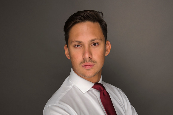 Corporate  studio portrait. Beata Cosgrove Photography