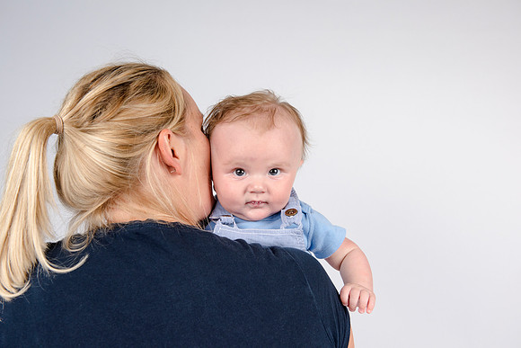 8.Baby & Mother photography