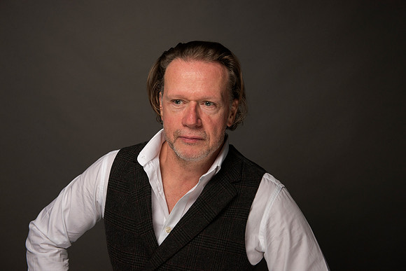18.Studio portrait. Beata Cosgrove Photography