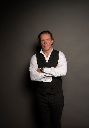 22.Studio portrait. Beata Cosgrove Photography