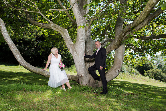 Summer wedding in Bath. Bailbrook House Hotel. Summer. Bath photographer. Beata Cosgrove Photography