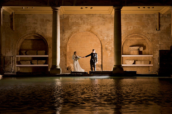 Sunset wedding. The Roman Baths. Bath wedding. Beata Cosgrove Photography