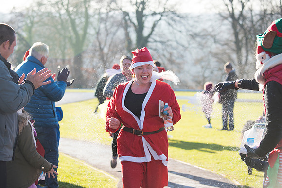 23.Dorothy House’s Charity Santa and Fairy run.Event.Bath. Beata Cosgrove Photography.4.12.2016