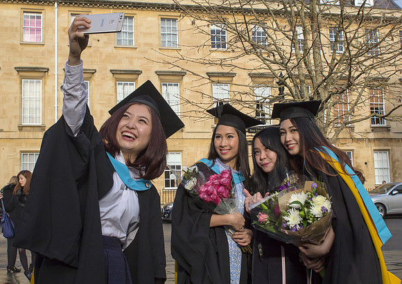 Graduation photography. Bath. Beata Cosgrove Photography.