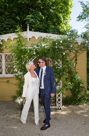 Bath based photographer. Bath wedding photos. Holburne wedding venue. Beata Cosgrove Photography