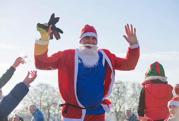 40.Dorothy House’s Charity Santa and Fairy run.Event.Bath. Beata Cosgrove Photography.4.12.2016