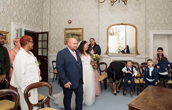 19. F&M wedding day. The Guildhall. Bath wedding photography. Beata Cosgrove Photography