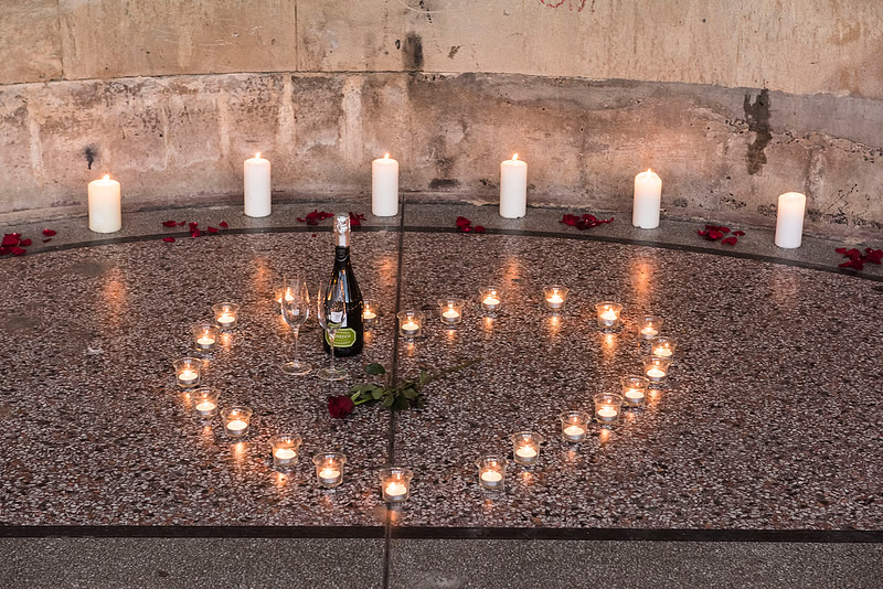 Bath surprise proposal photos. Licensed by Beata Cosgrove Photography