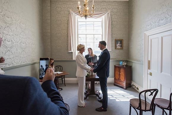 Bath based photographer. Guildhall wedding photos. Beata Cosgrove Photography