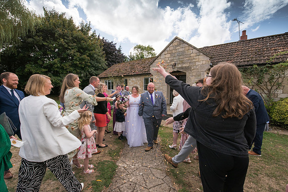 Louise & Troy wedding pictures